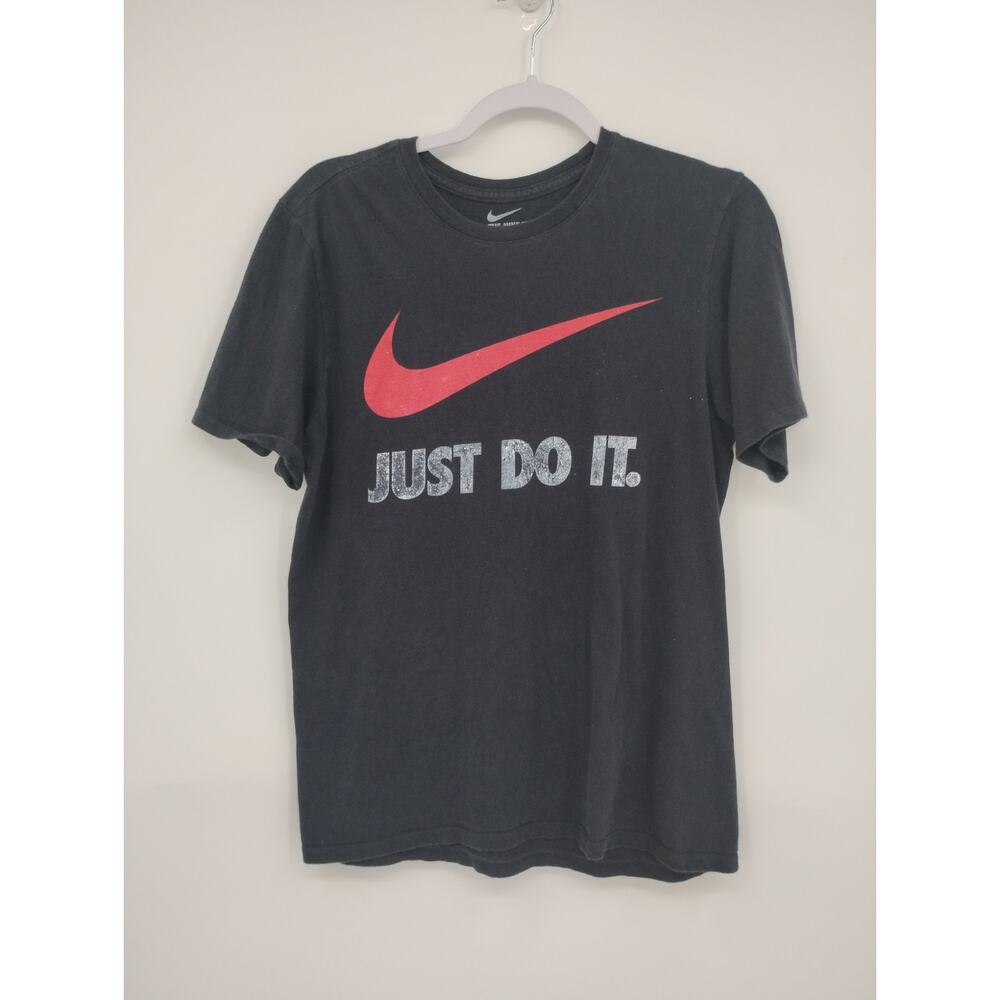 The Nike Tee Black T-shirt Just Do It Swoosh Red Short Sleeve Medium
